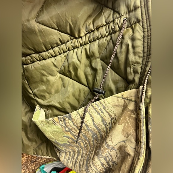 Duxbak- Mens Vintage‎ Realtree, 28-1/2” Pit to pit, Estimated size:2XL Jacket - Picture 9 of 12